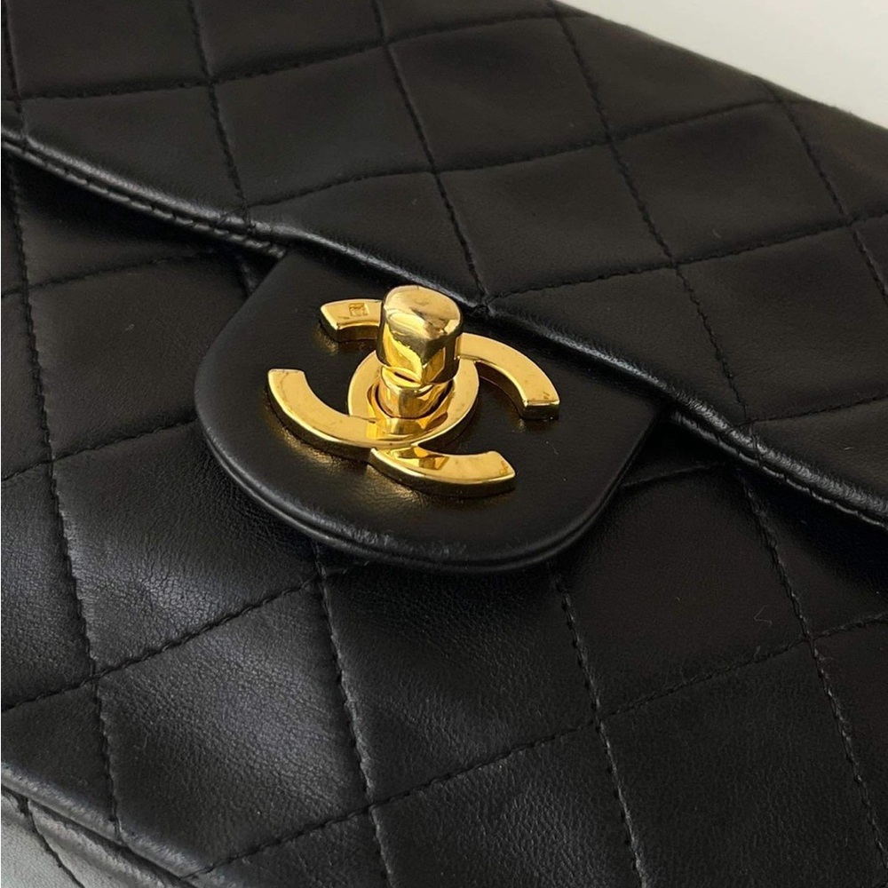 Chanel Vintage Classic Flap Mini Square Black Lambskin Bag - Picture 7 of 9